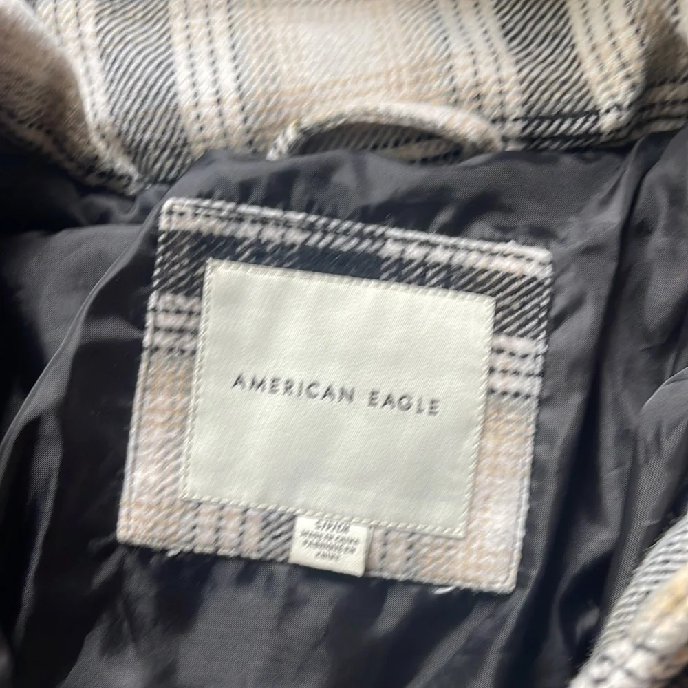 American Eagle Puffer Jacket Size Small Excellent Condition - Picture 10 of 13